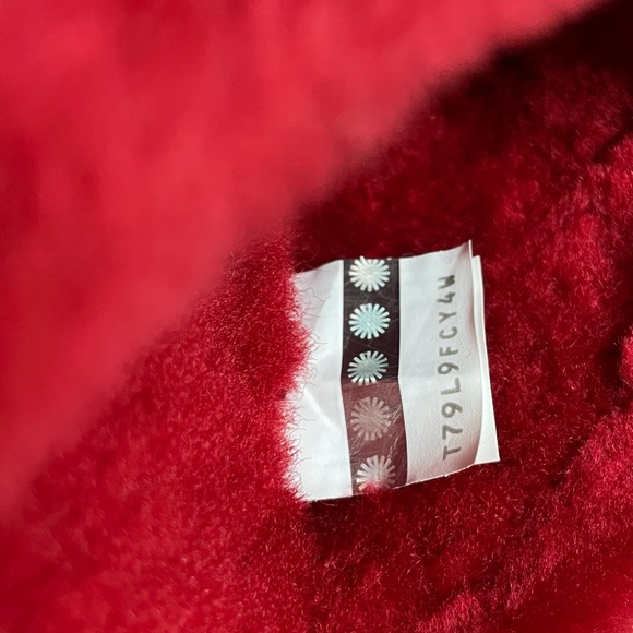 UGG Women’s Dalla Plaid Slippers In Ribbon Red - Picture 6 of 6